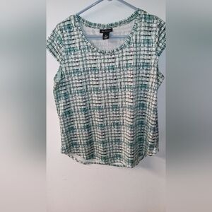 Bundle Of 2 Nue Options  1 Coral Bay Cap Sleeve Tops